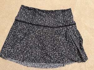 Lululemon Pace Rival Skirt Tall Size 6 Black White Floral Print